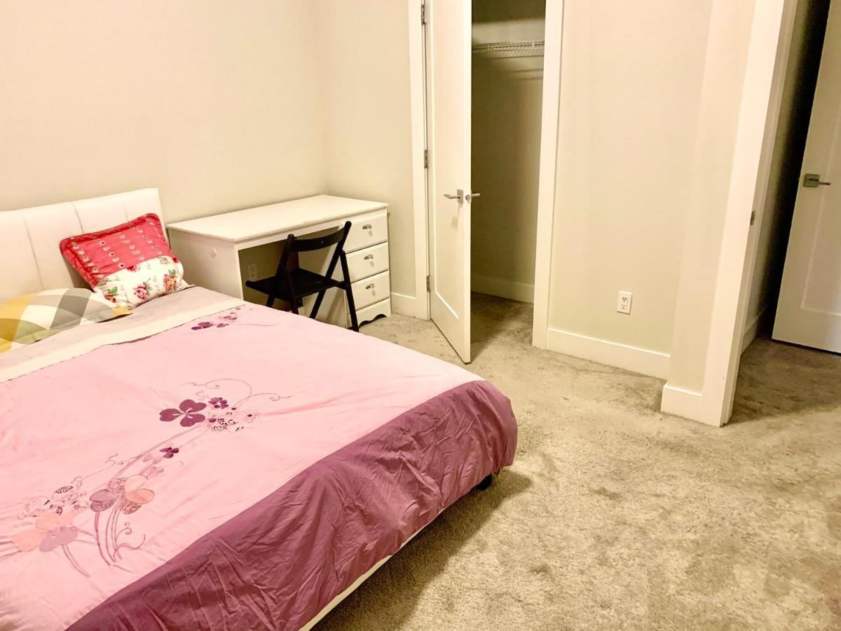 Deluxe House Daire Surrey Dış mekan fotoğraf