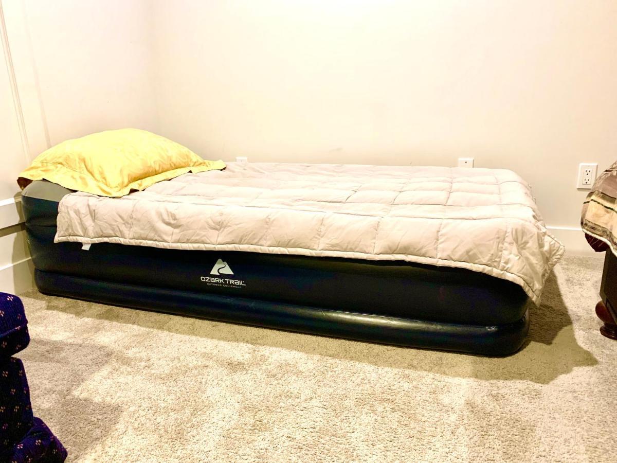 Deluxe House Daire Surrey Dış mekan fotoğraf